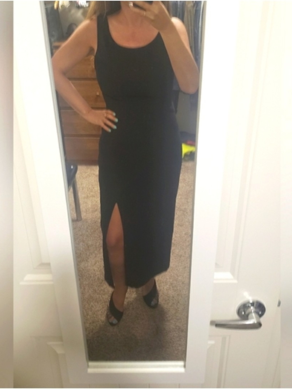 Laundry By Shelli Segal Black Sleeveless Midi Dress with Front Slit